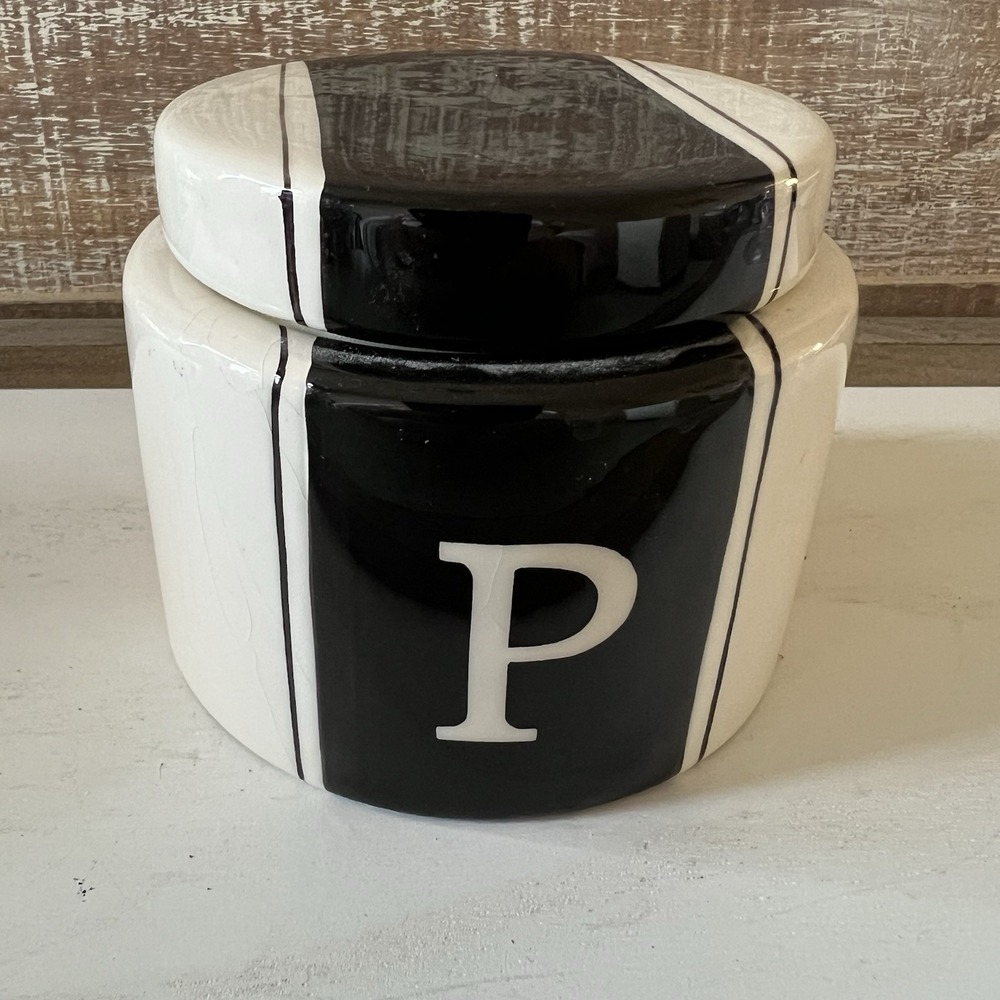 Anthropologie Initial "P" Black & White Ceramic Candle Flaw Never Lit